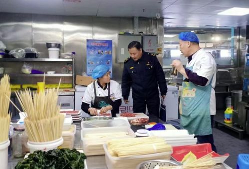 新疆乌苏市市场监管局专项检查火锅类 早餐类餐饮服务单位确保食品安全